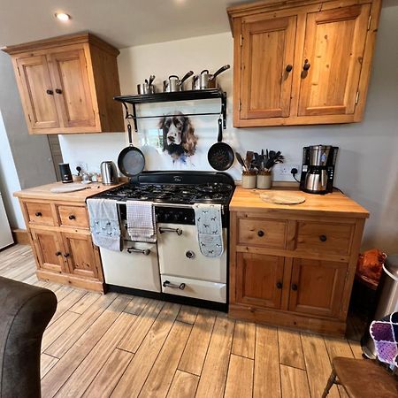 Spaniel Cottage With Views Of Ham Hill, Stoke Sub Hamdon Martock Exterior photo