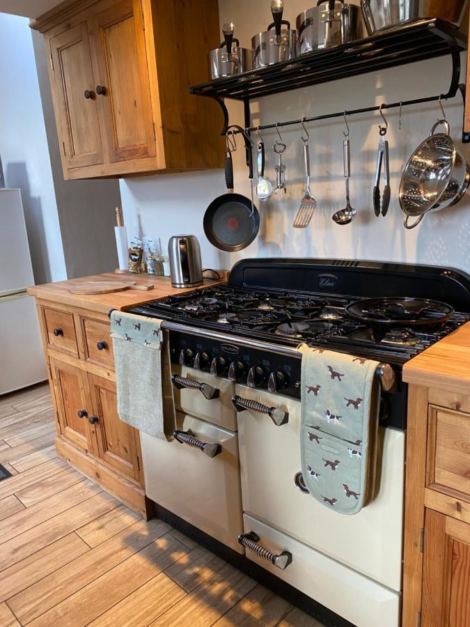 Spaniel Cottage With Views Of Ham Hill, Stoke Sub Hamdon Martock Exterior photo